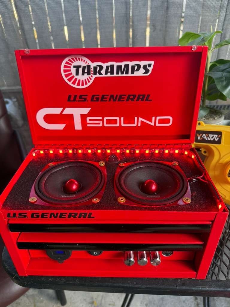 Custom 20v Dewalt Battery Speaker Comes With Voltmeter Usb And Type C Charger Outlet