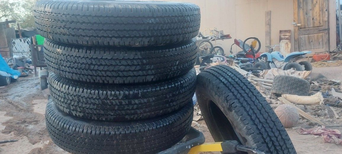 5 Goodyear Trailer Tires 19.5