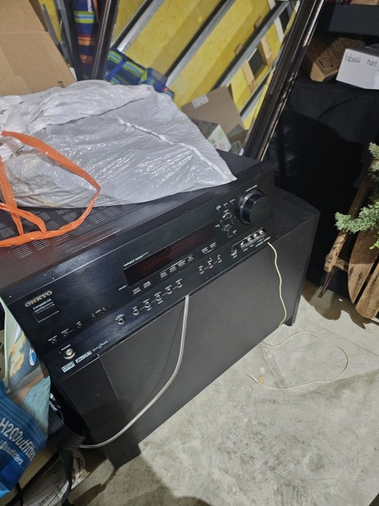 Bose 5 Speaker Plus Bass Surrond Sound System W/ Receiver