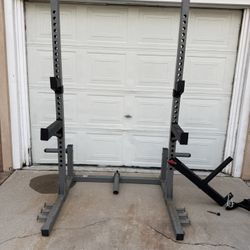 Squat Rack For Weight Training 
