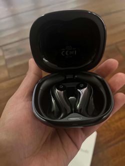 Open Ear Wireless Translation Earbuds with 77 Languages & 62 Accents, 3-in-1 Bluetooth Earbuds with Powerful Clear Sound, No Subscription AI Translato