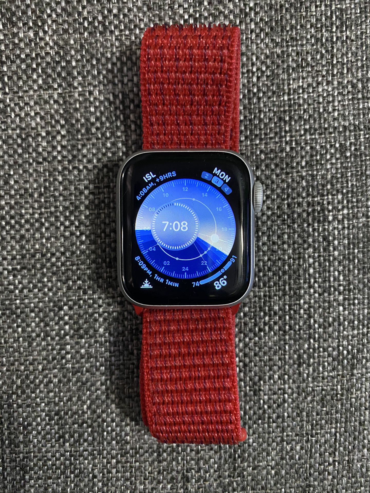 Apple Watch Series 4 40mm WiFi version