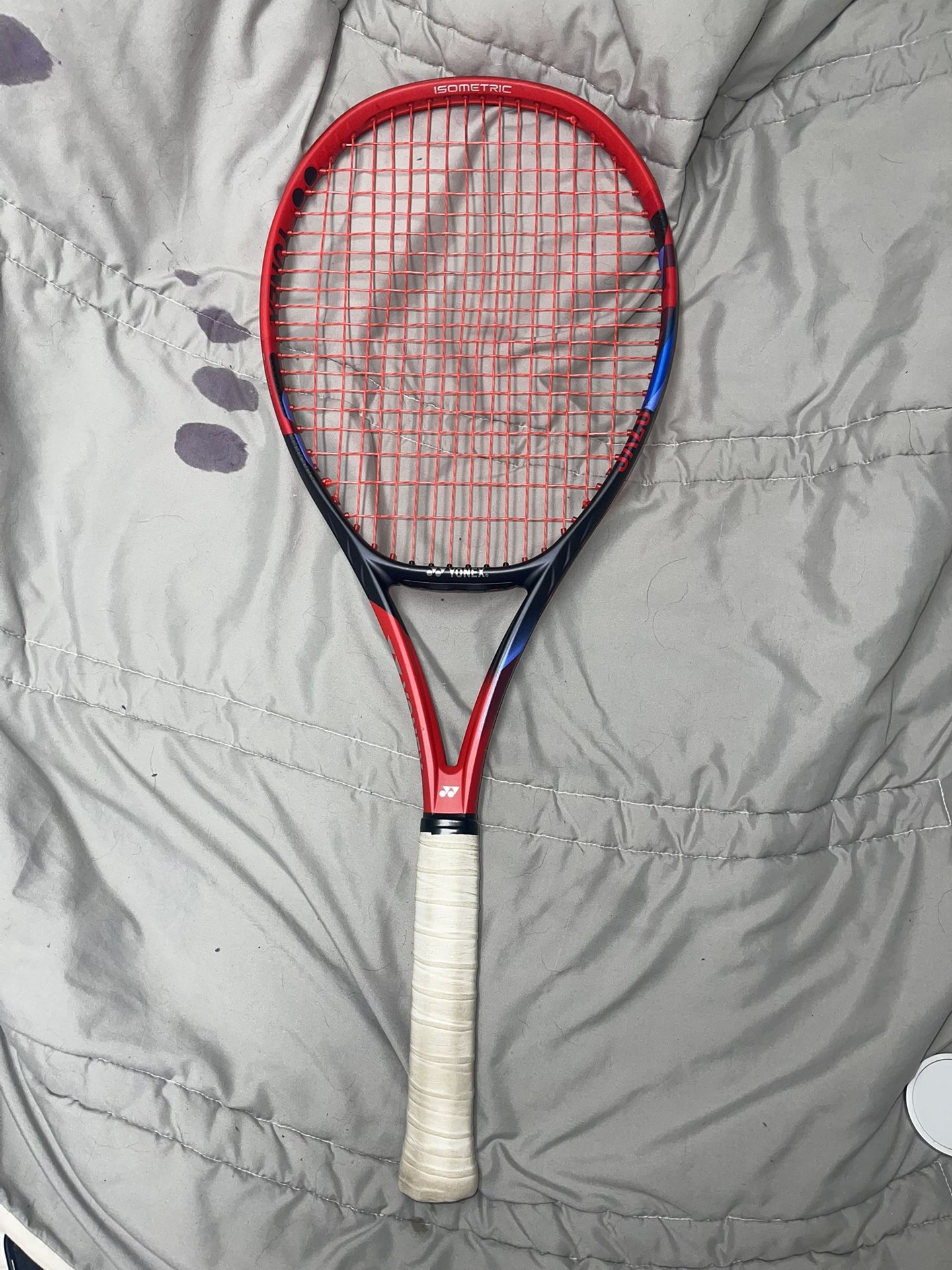 Brand New Yonex VCORE 98 Tennis Racket – 305g / 10.8oz – 98in² Head