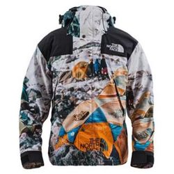 THE NORTH FACE x INVINCIBLE Printed Mountain Jacket