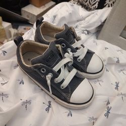 Converse Kids Size 10 Grey