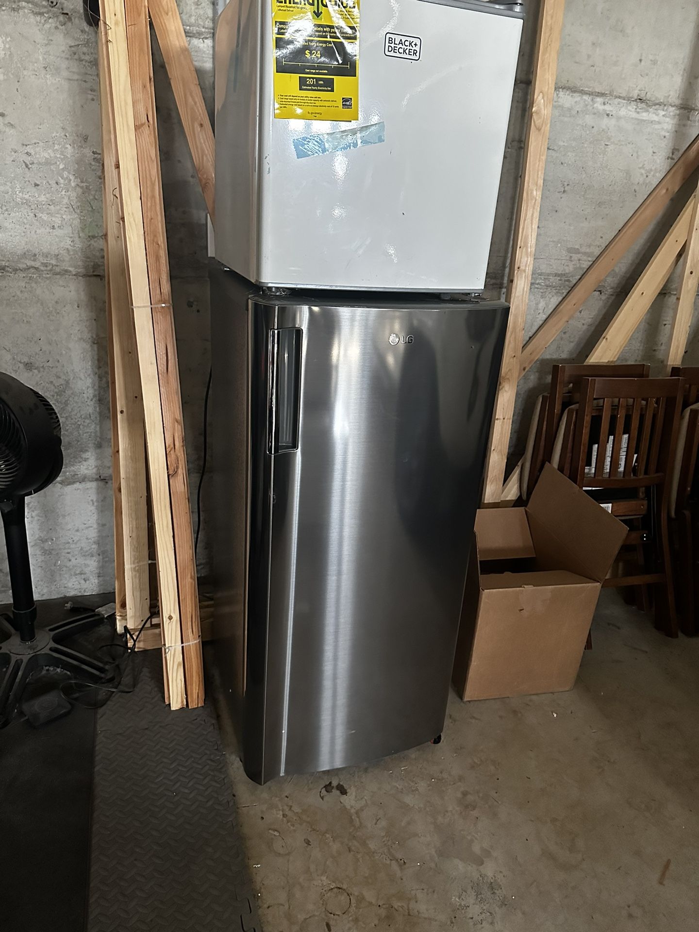 Brand New LG 6cf Refrigerator