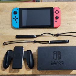 Nintendo Switch 