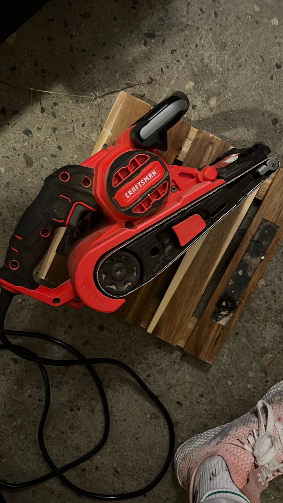 CRAFTSMAN 120-Volt 7 -Amp Belt Sander with Dust Management