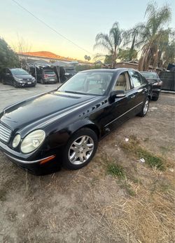 2005 Mercedes E320