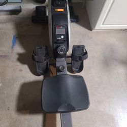 Fitness Rowing Machine 