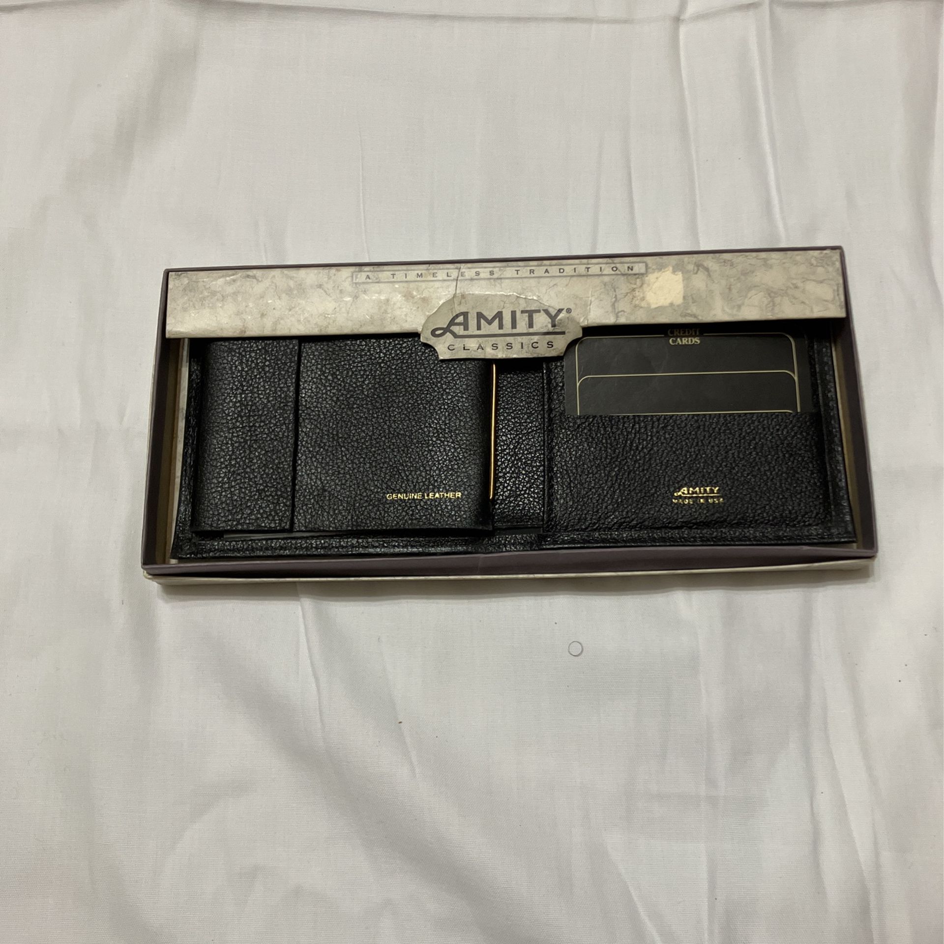 Amity Classics Wallet New In Box