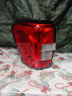 2022-24 Ford Expedition Left Tail Light