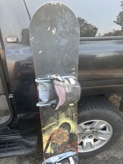 5foot Snow Board With Bindings