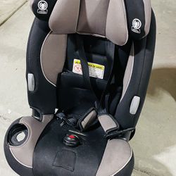 Safety first Baby Car seat - Infant to Toddler