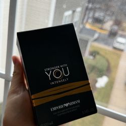 Emporio Armani Stronger With You Intensel