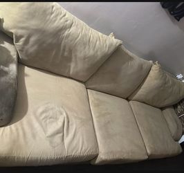 Long and large Couch Great Condition Clean