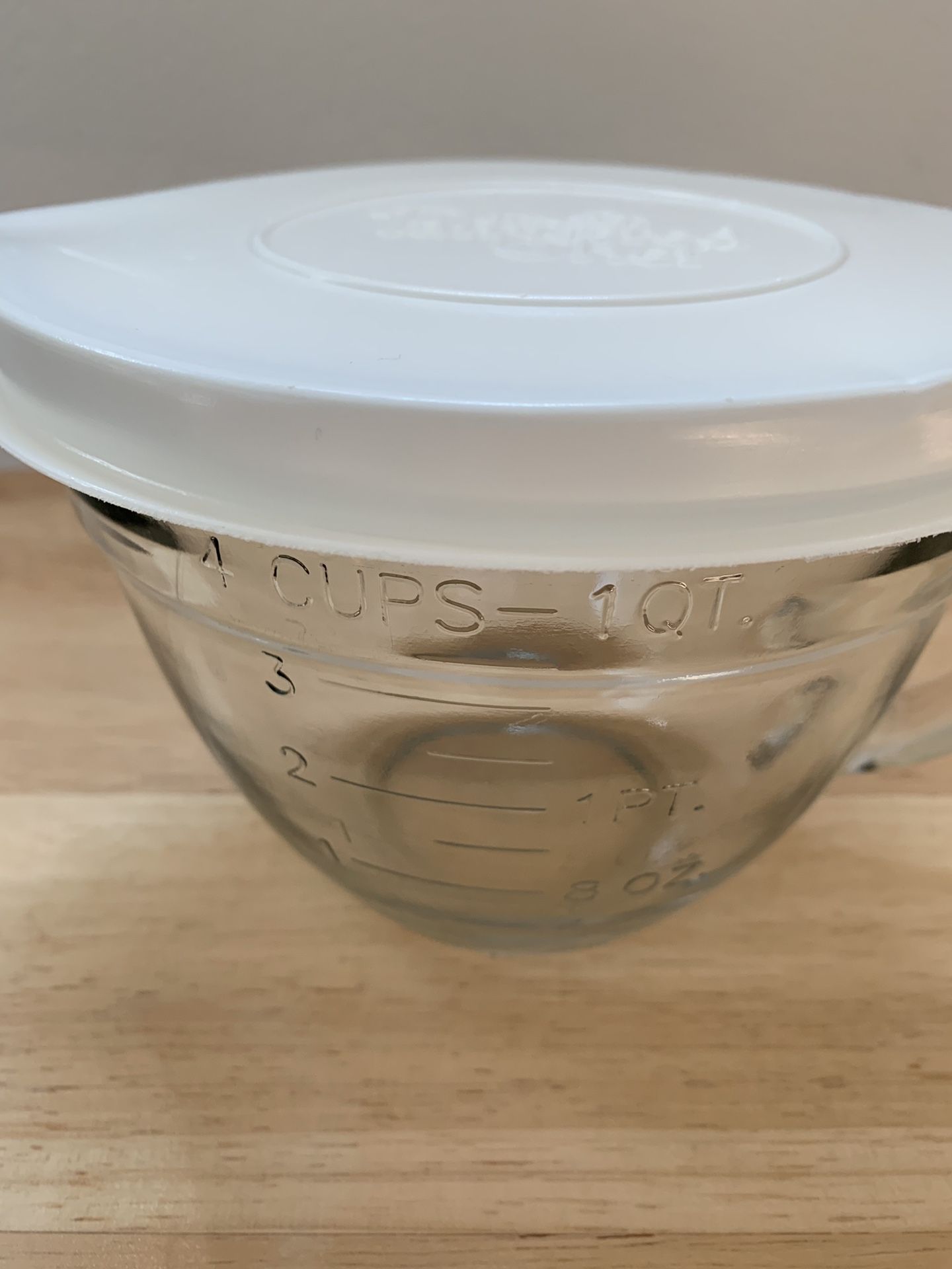 Pampered Chef Measuring Cups Set of 2 for Sale in Las Vegas, NV OfferUp