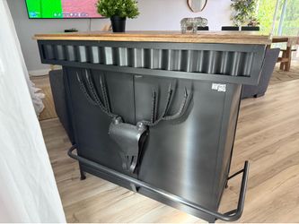 Bar table