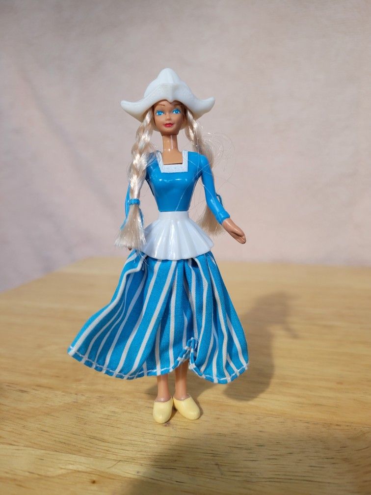 BARBIE Dutch Doll McDonald's Happy Meal Toy