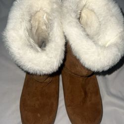 Fancy Fuzzy Women’s Winter Boots