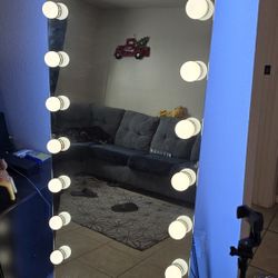 Vanitii Mirror