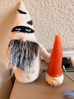 Gnome halloween decor