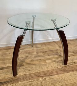 Contemporary Modern End/ Coffee Table