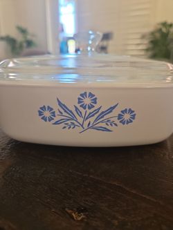 Vintage Corningware blue cornflower 1 quart