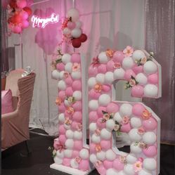 4 Ft Sweet 16 Balloon Mosaic