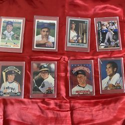 Lot of 8 baseball cards