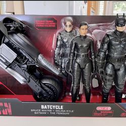 DC Batman Batcycle 12 Inch Set Bruce Wayne Selina Kyle Batman The Penguin 2022