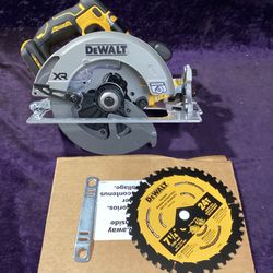 🧰🛠DEWALT 20V MAX XR Brushless 7-1/4” Circular Saw w/Blade-NEW!(Tool Only)-$210!🧰🛠
