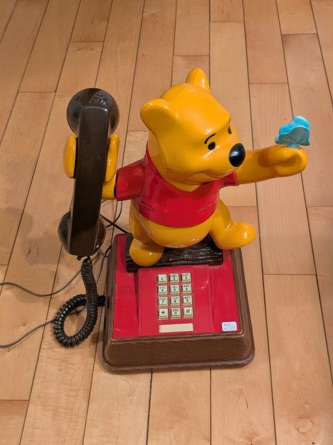 Vintage Winnie The Pooh Telephone!
