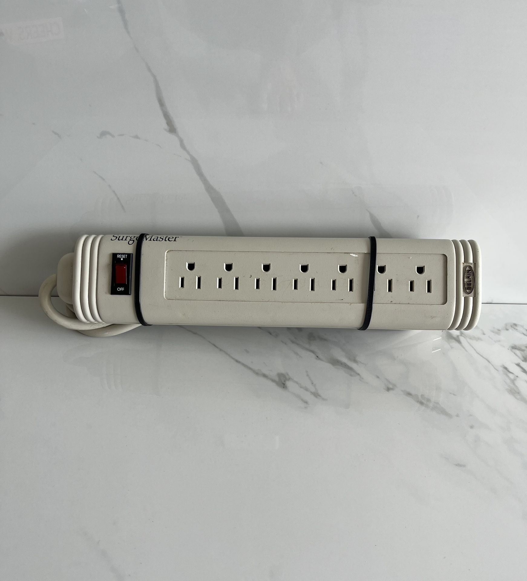 7 Outlet Power Surge Protector