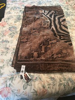 NEW! Attractive Scarf (Charlie Paige)