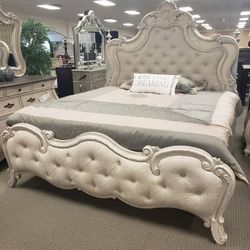 $10 Down finance Bedroom Set, Queen bed, King Bed chest and mattres Bunk Bed vanity set Dining Set Dining table