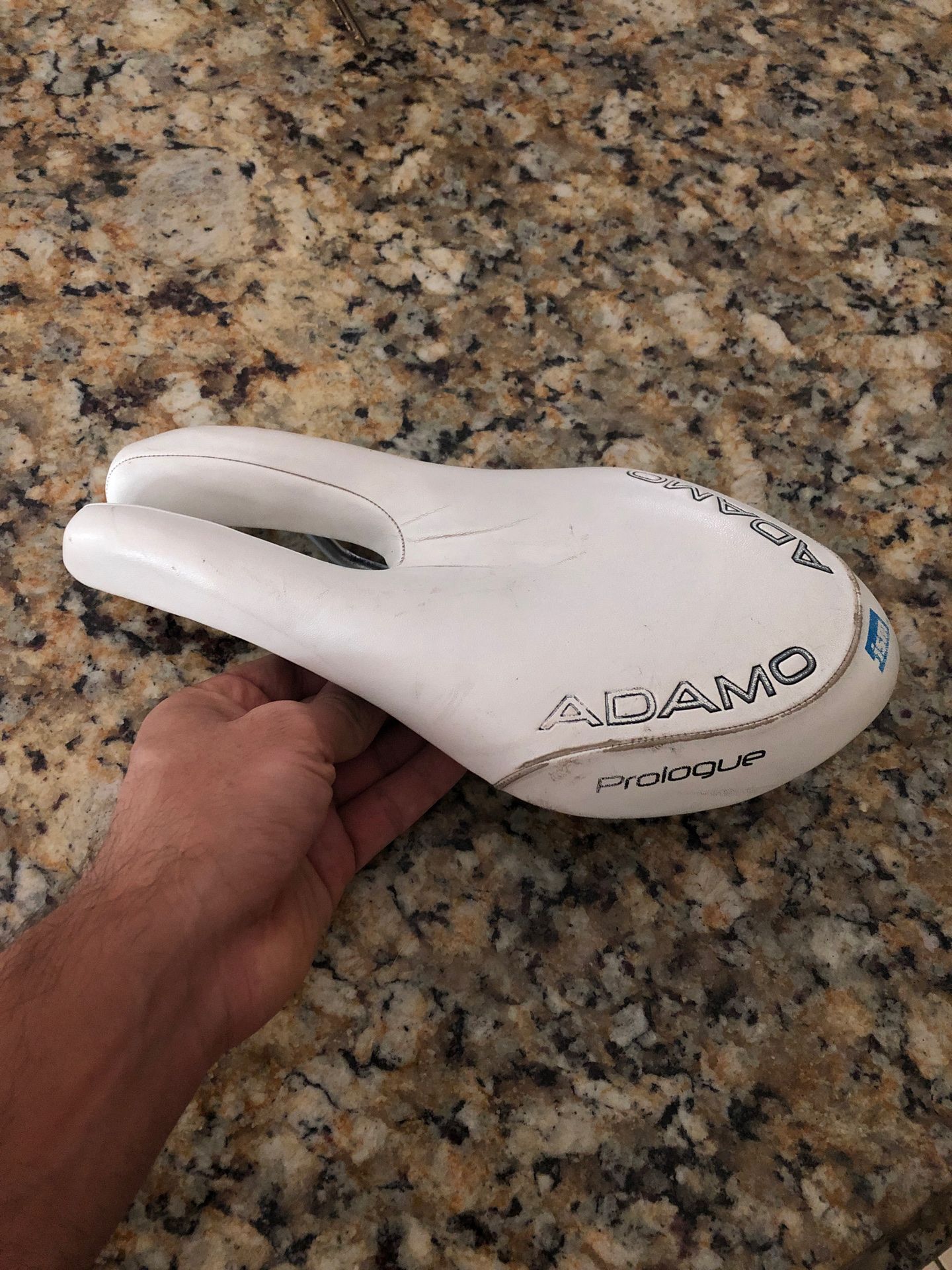ADAMO ROAD BIKE SEAT