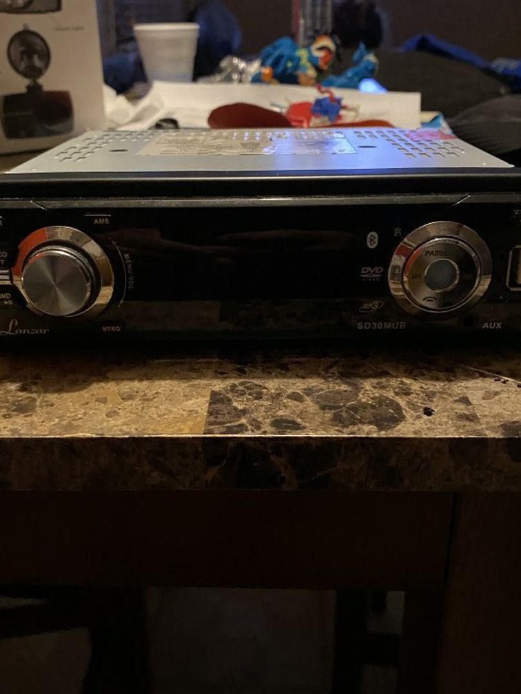 Lanzar Car Stereo EXCELLENT CONDITION