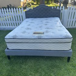 Beautiful Queen Size Bed With Comfortable Mattress 