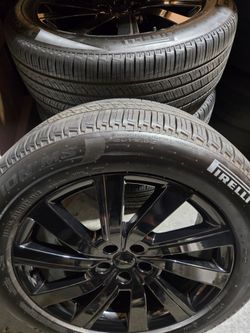 2026 Range Rover Black 21" Wheels Rims Pirelli Tires OEM