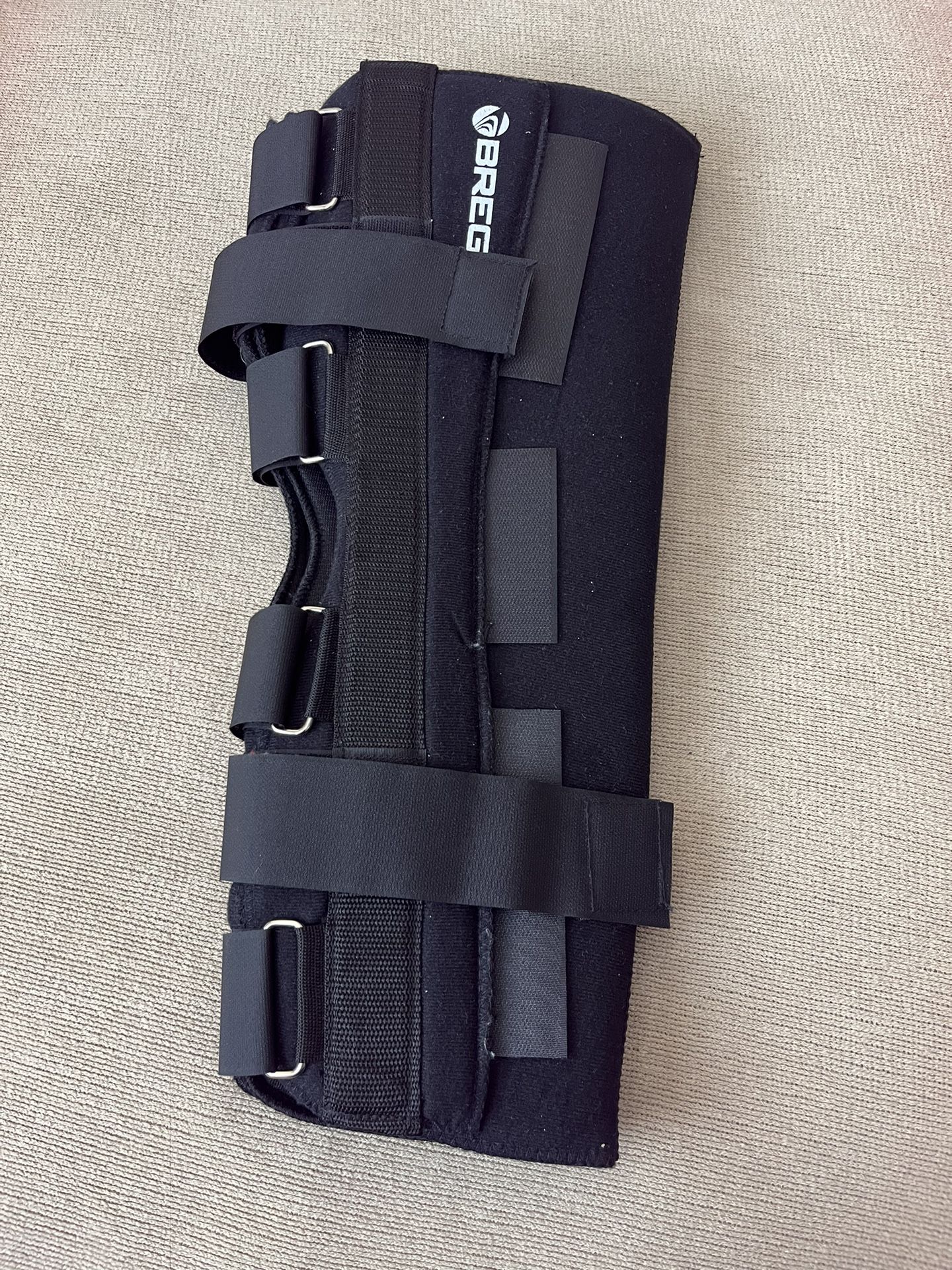 Breg Knee Brace