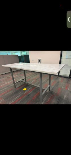 Garnet table