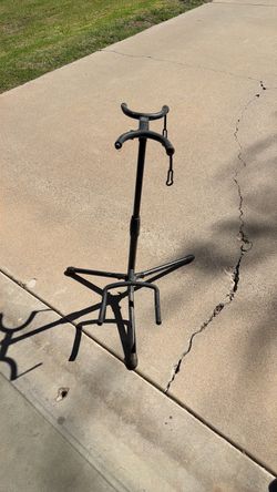 Guitar stand