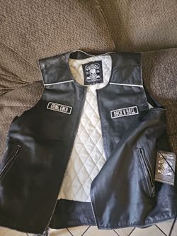 Badlands pawn vest