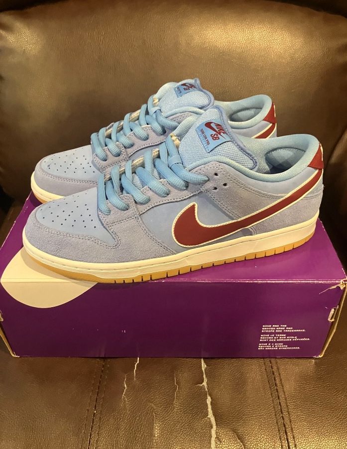 Nike SB Dunk Low Phillies Size 10
