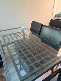 Dining Table with 4 chairs