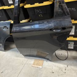 2008-2013 BMW X6 E71 Left Rear Door 
