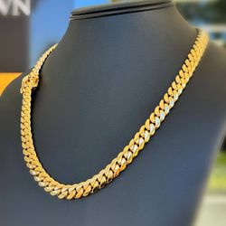 10k solid Yellow Gold Big boy VIP Brand new Cuban link 21” Chain necklace 101.7 grams 8mm