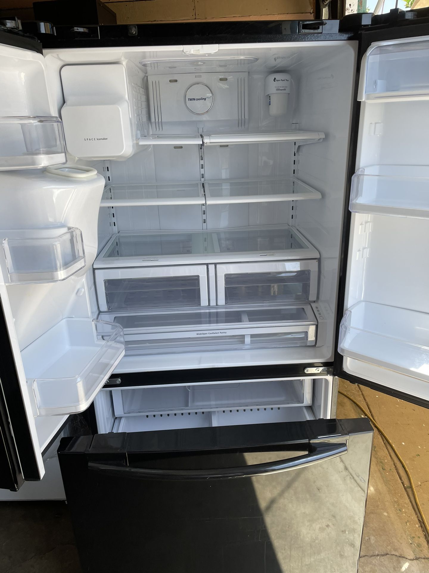 Refrigerator