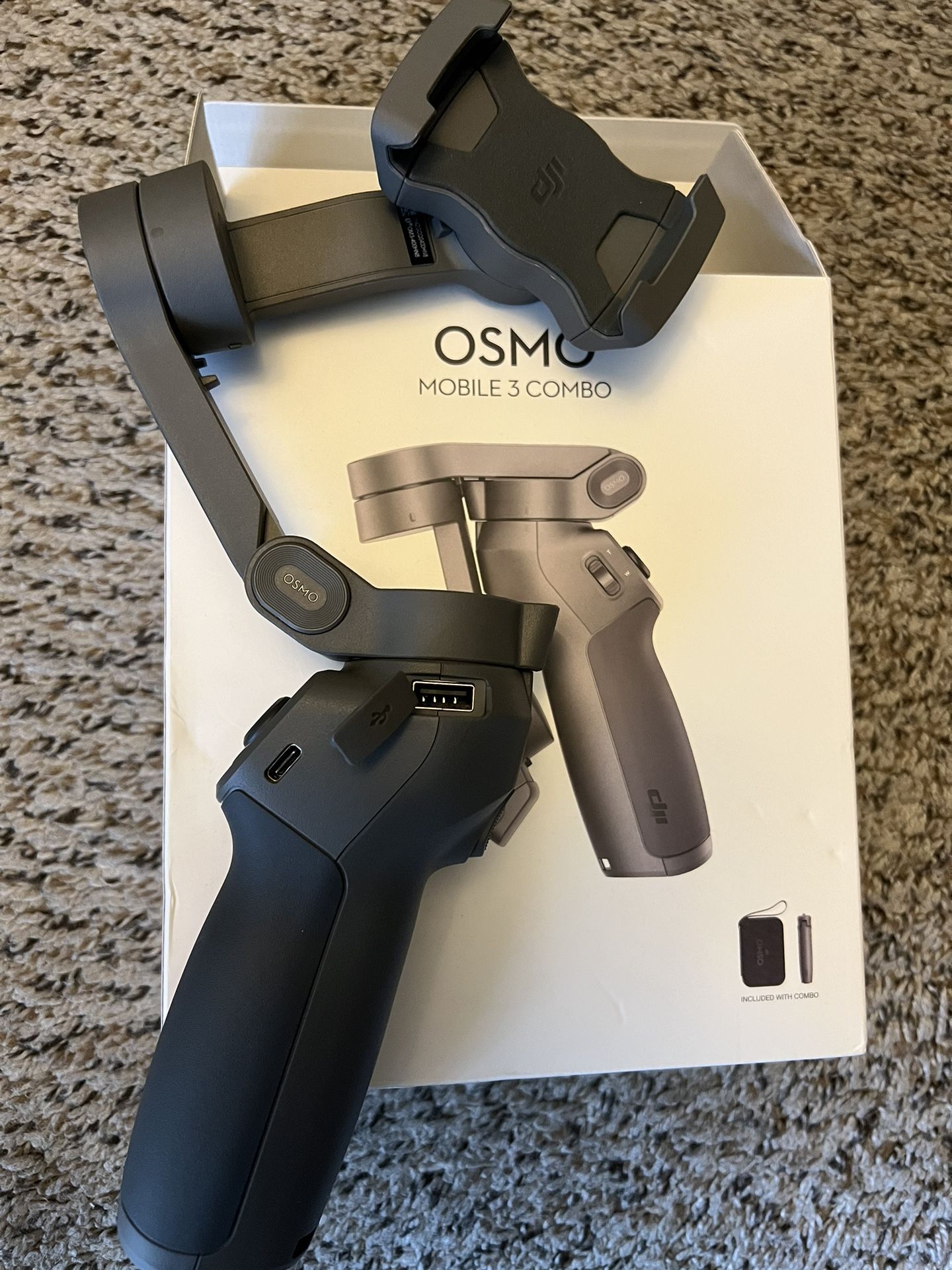 DJI Osmo Mobile 3 Combo